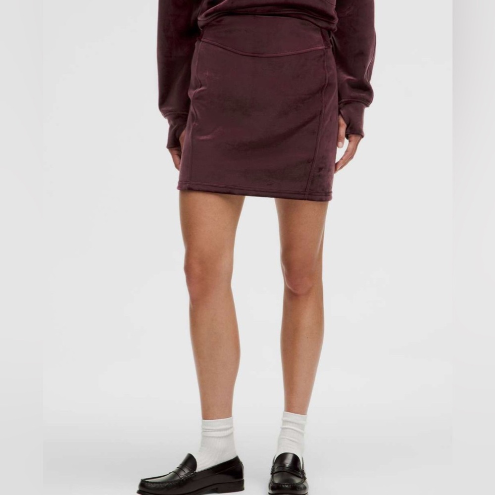 New Lululemon Scuba High-Rise Mini Skirt *Velvet XS